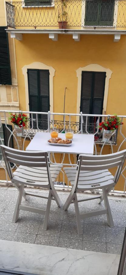 La Nena Appartamenti La Spezia Luaran gambar