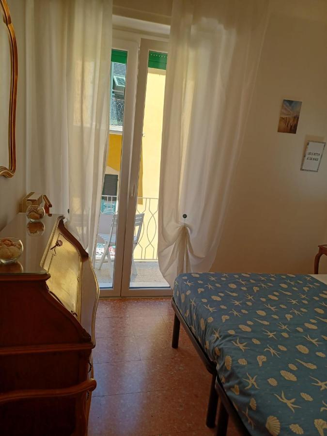 La Nena Appartamenti La Spezia Luaran gambar
